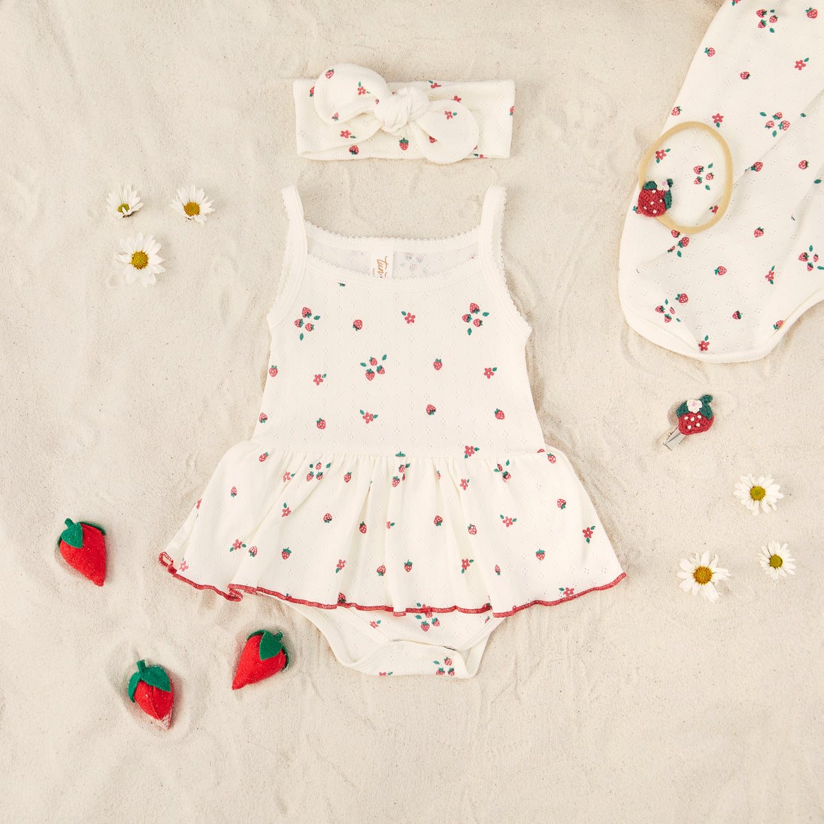 Pointelle Louise romper Natural strawberries - Cotton