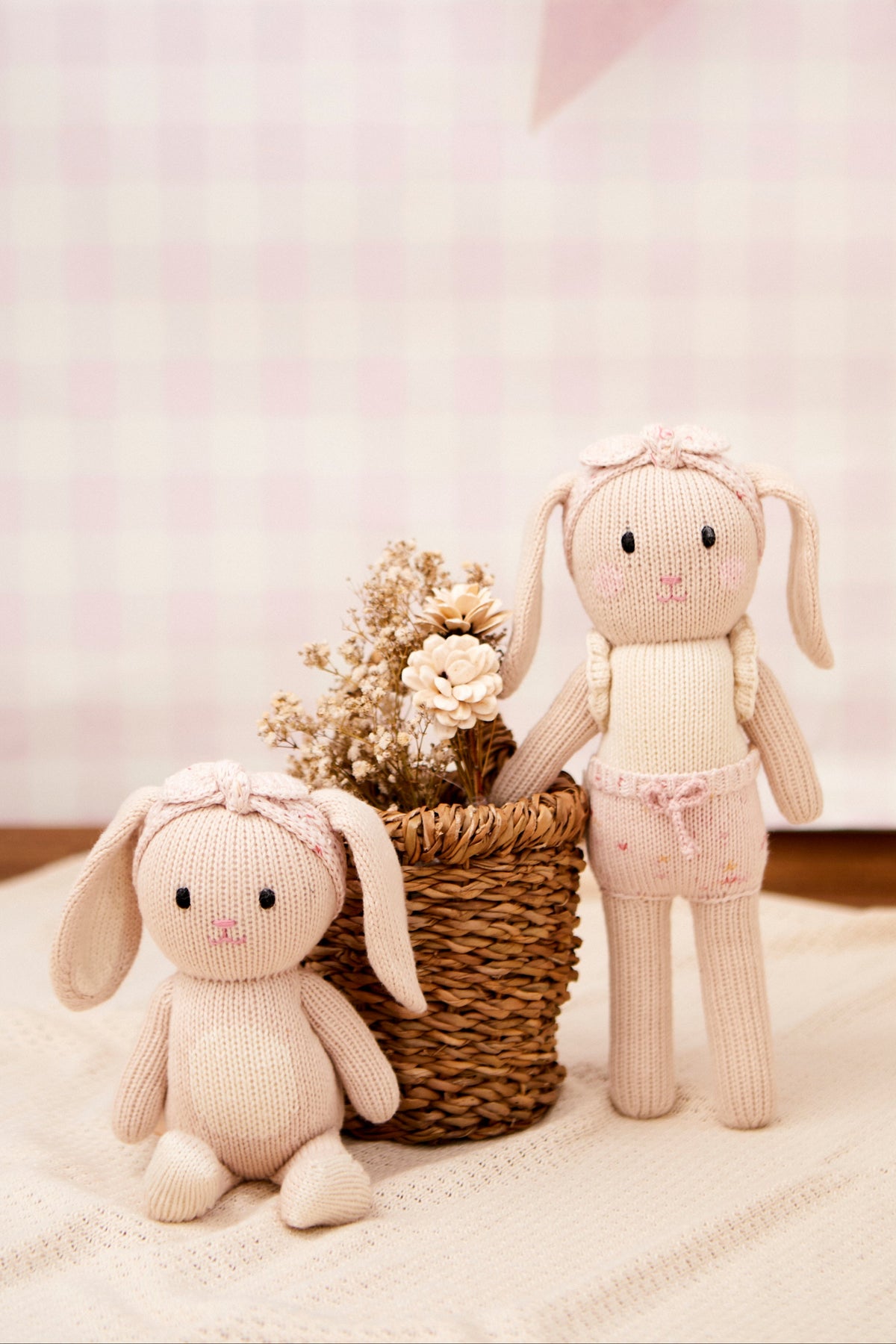 BABY BUNNY GIRL 8" CONFETTI PINK