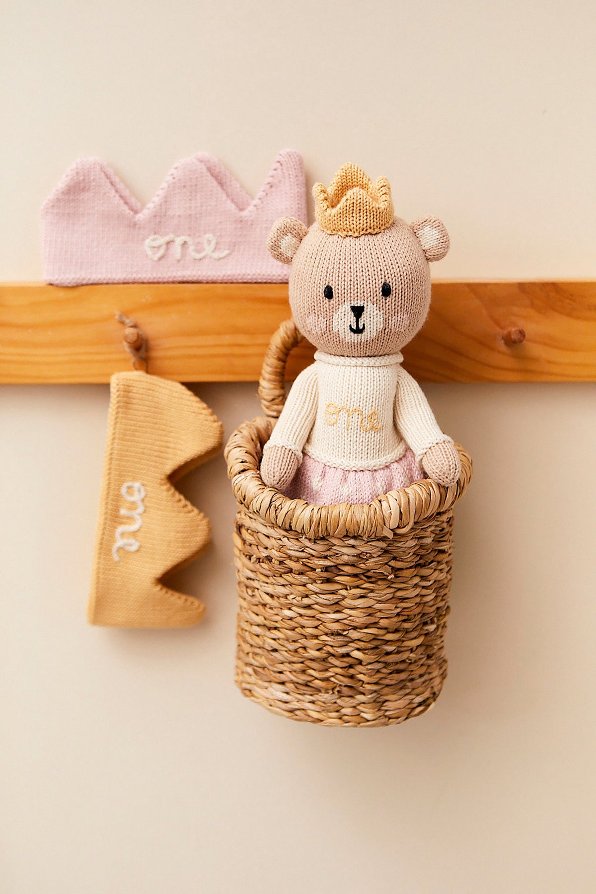 Birthday Duo Emma Bear W + Knit Crown Yellow